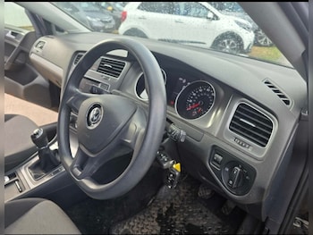 Used Volkswagen Golf 2014 for sale - 77666029: Photo