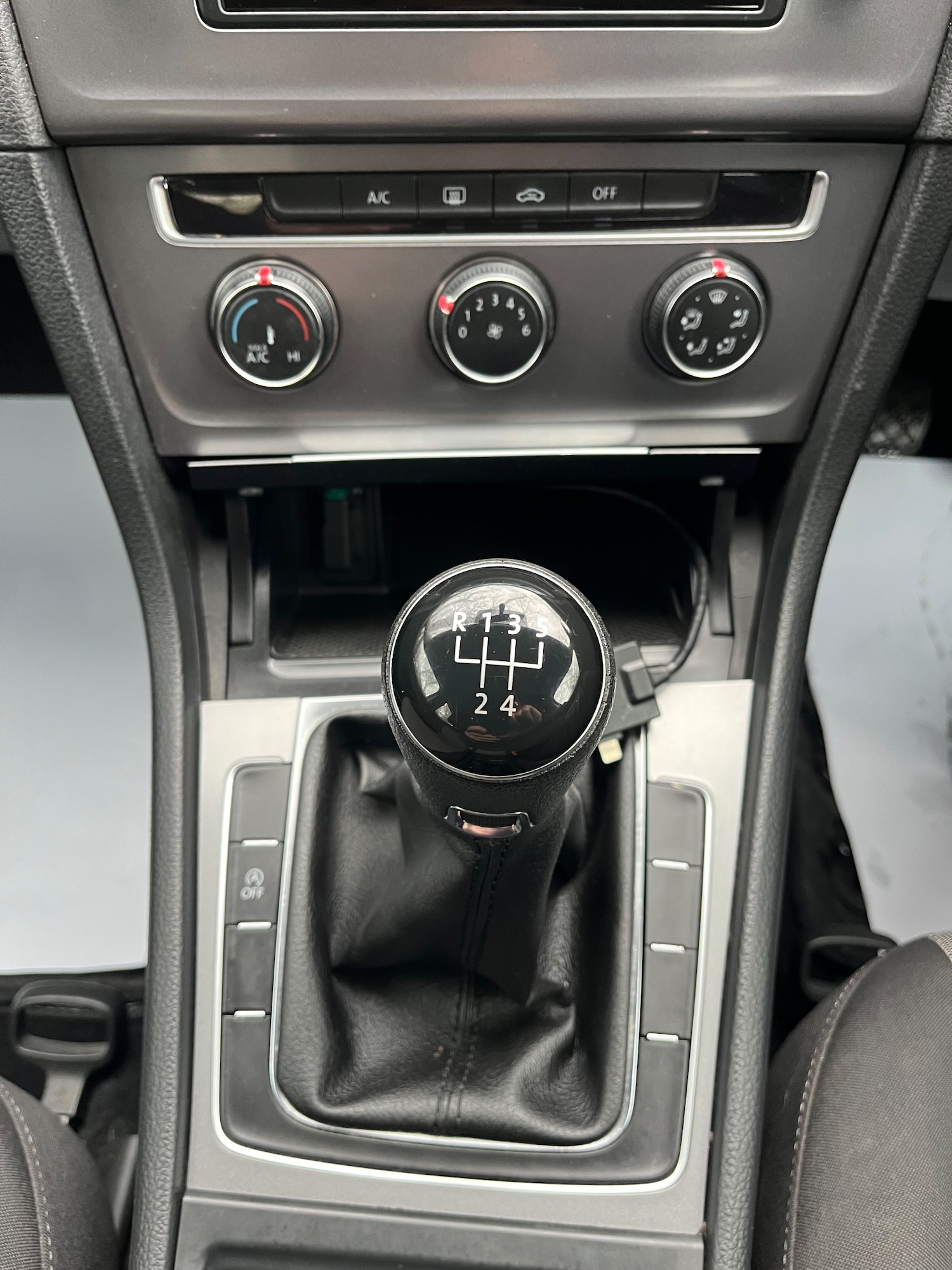 Used Volkswagen Golf 2014 for sale - 77931815: Photo 23