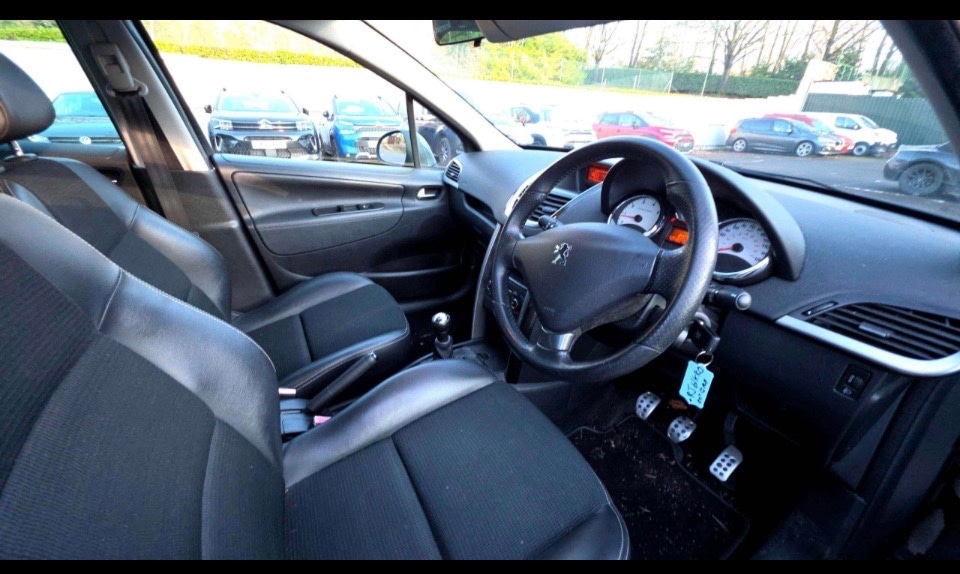 Used Peugeot 207 2012 for sale - 77516577: Photo 2