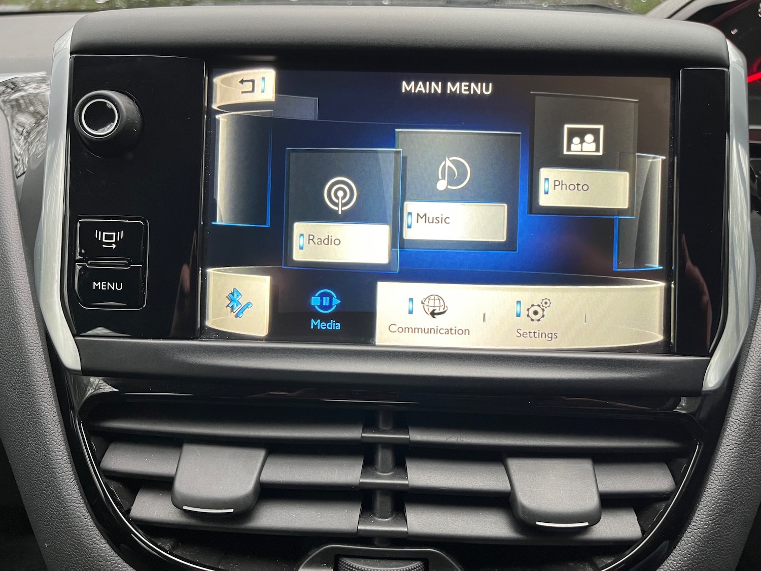 Used Peugeot 208 2013 for sale - 77147919: Photo 17