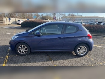 Used Peugeot 208 2016 for sale - 77627695: Photo