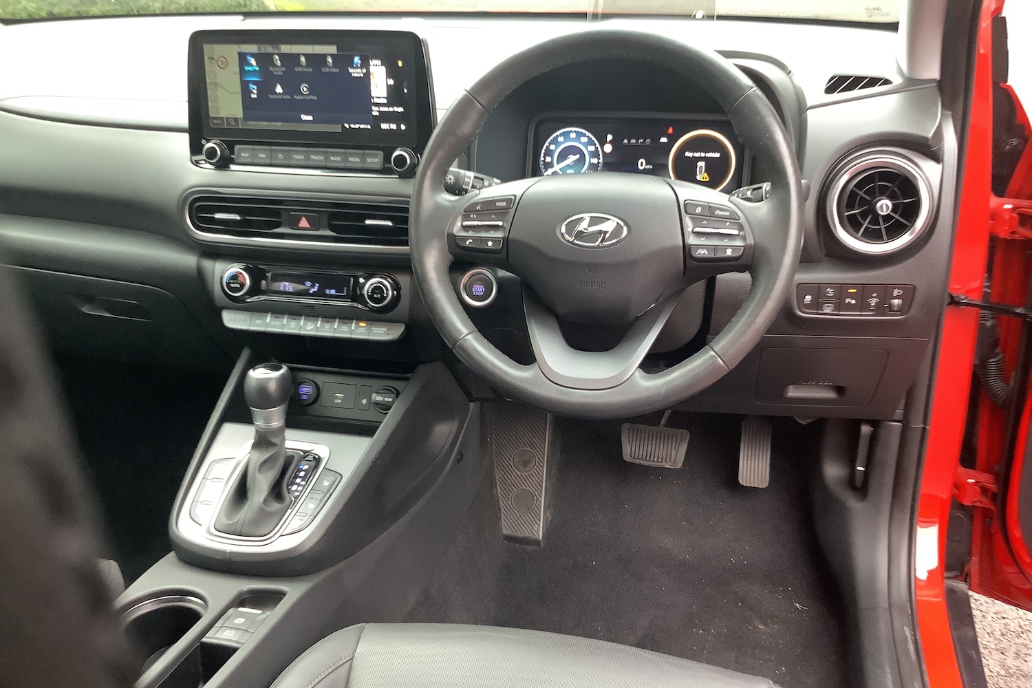 Used Hyundai KONA 2023 for sale - 77576217: Photo 3