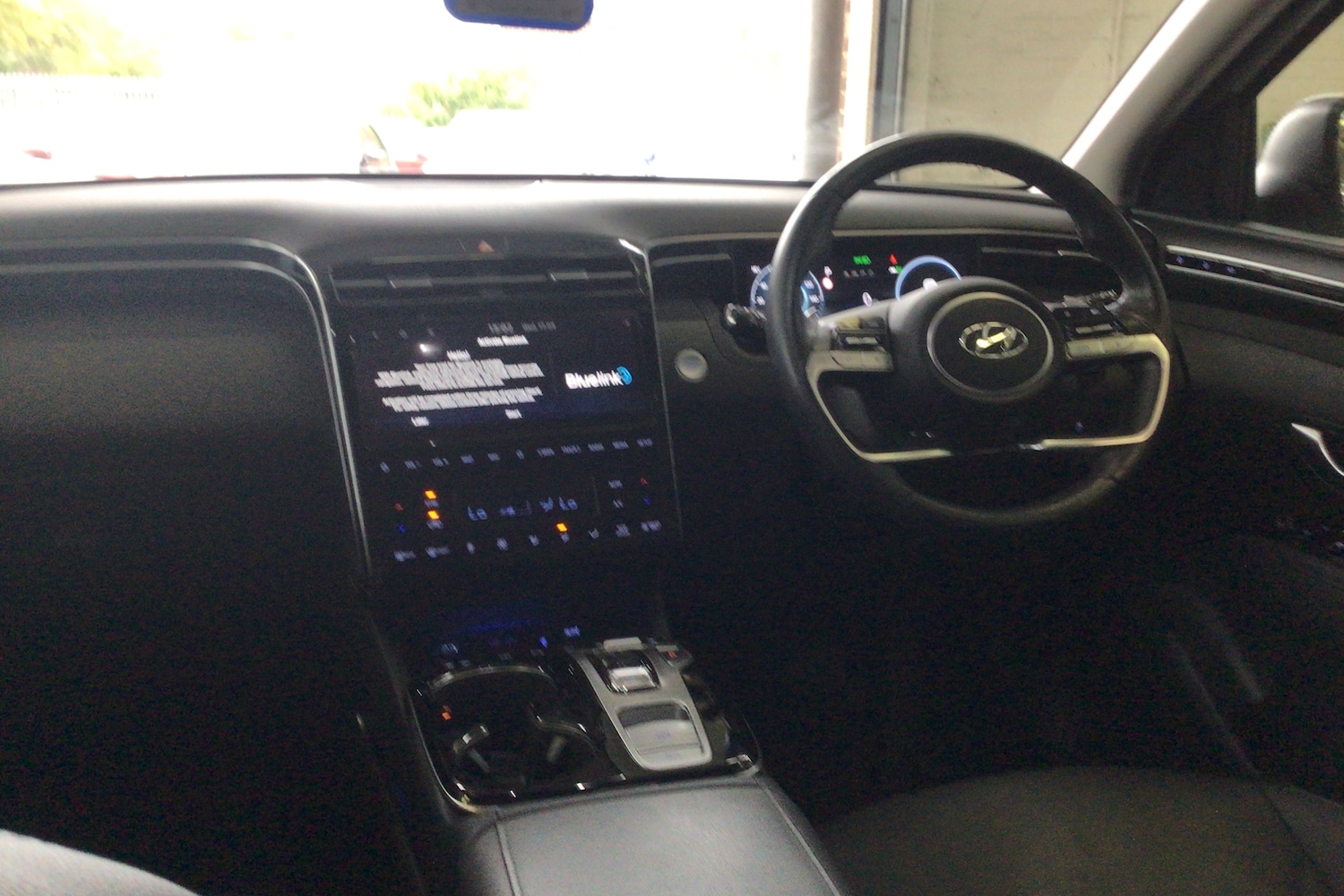 Used Hyundai TUCSON 2022 for sale - 76673937: Photo 3