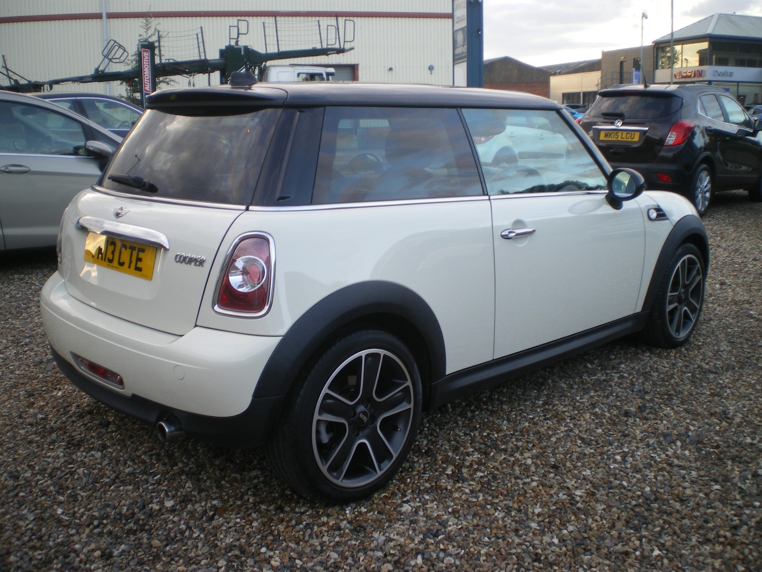 Used MINI Hatch 2013 for sale - 76346893: Photo 2