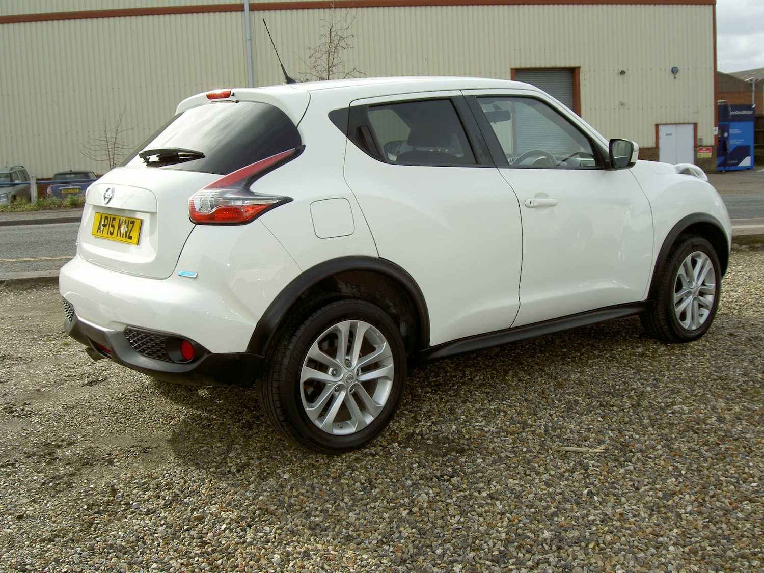 Used Nissan Juke 2015 for sale - 77873627: Photo 2