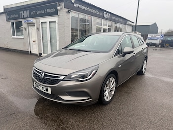 Used Vauxhall Astra 2017 for sale - 77200629: Photo