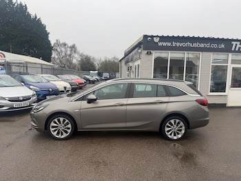 Used Vauxhall Astra 2017 for sale - 77200629: Photo