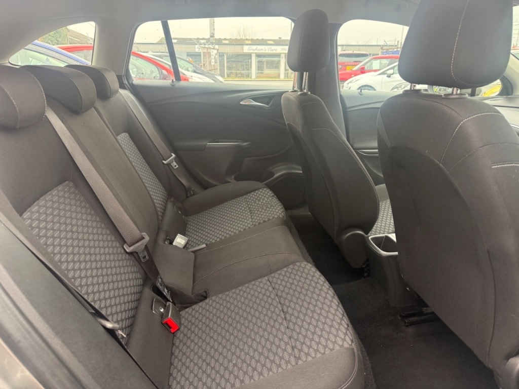 Used Vauxhall Astra 2017 for sale - 77200629: Photo 6