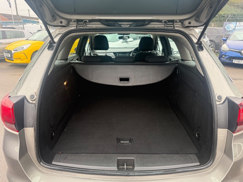 Used Vauxhall Astra 2017 for sale - 77200629: Photo 7