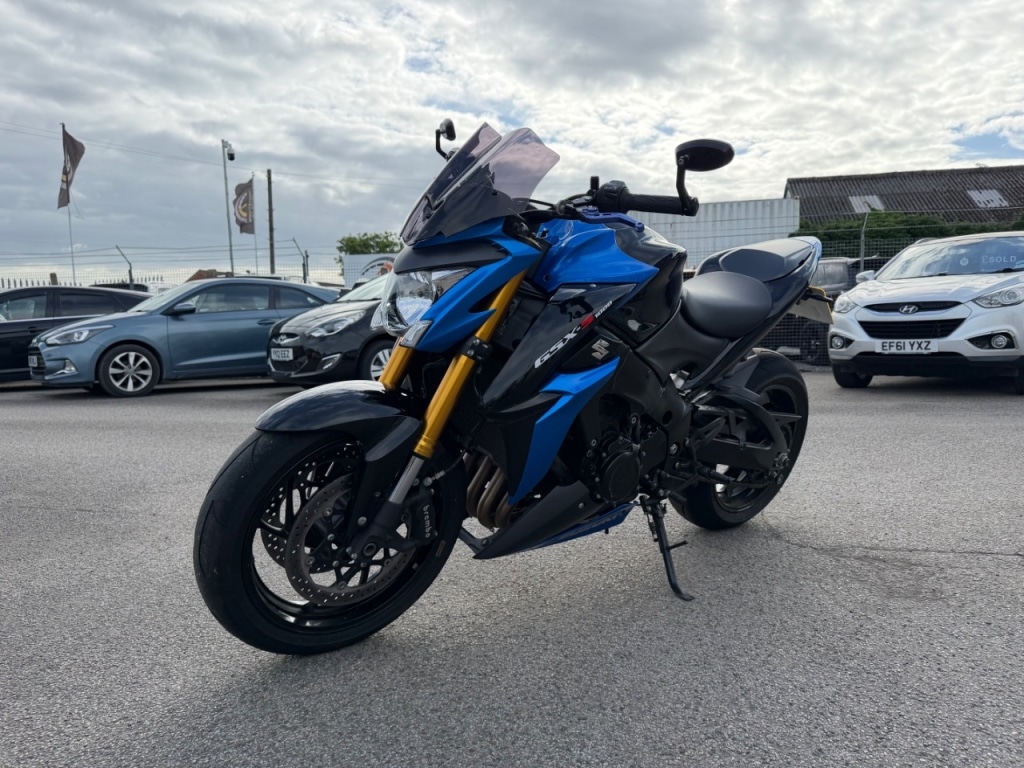 Used Suzuki GSX-S 2017 for sale - 78846247: Photo 3