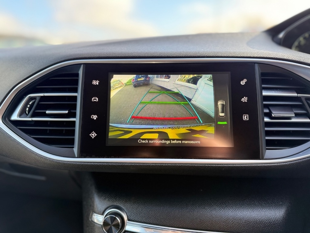 Used Peugeot 308 2015 for sale - 75875215: Photo 12