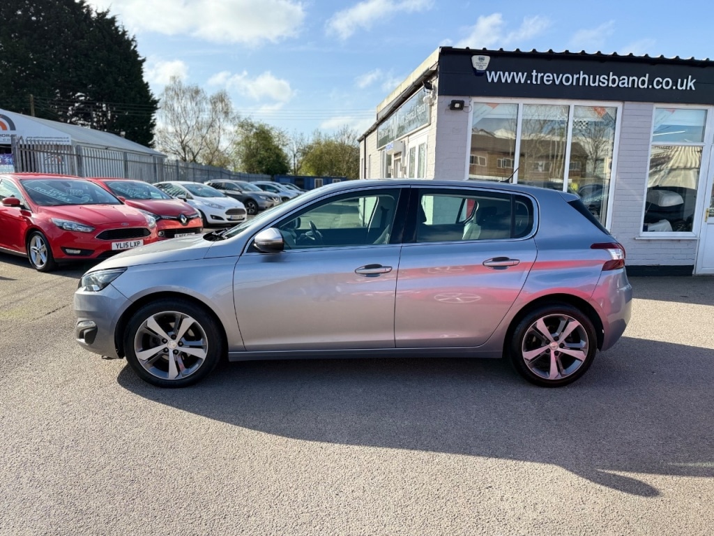 Used Peugeot 308 2015 for sale - 75875215: Photo 2