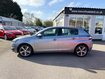 Used Peugeot 308 2015 for sale - 75875215: Photo