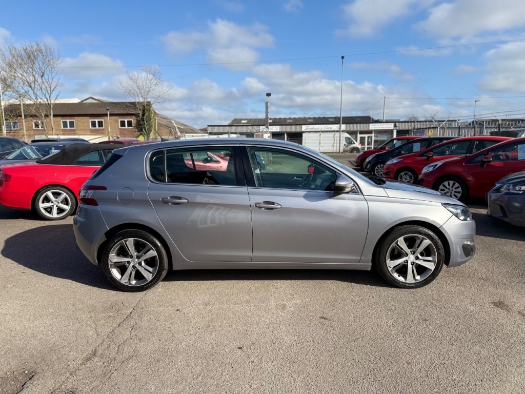 Used Peugeot 308 2015 for sale - 75875215: Photo 6