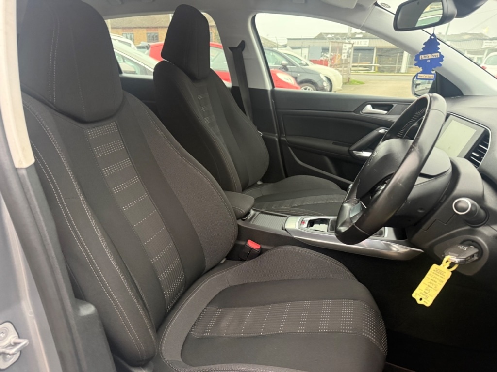 Used Peugeot 308 2015 for sale - 78095748: Photo 10