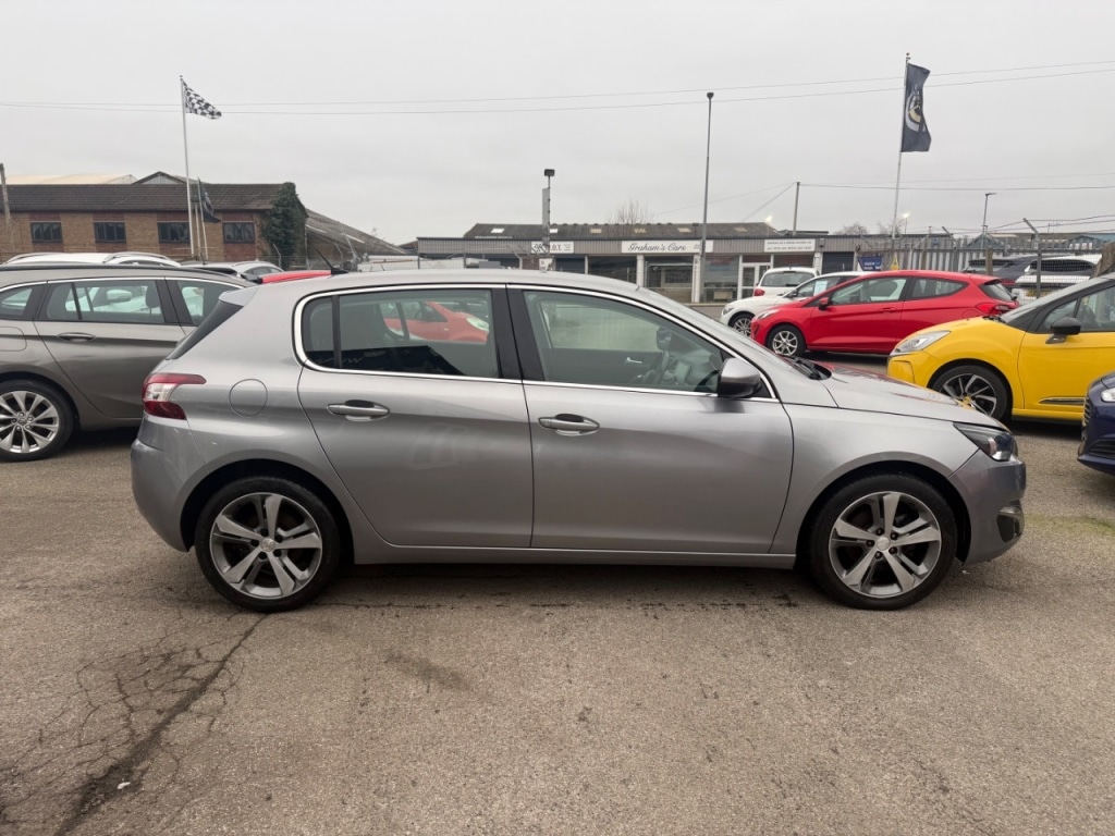 Used Peugeot 308 2015 for sale - 78095748: Photo 6