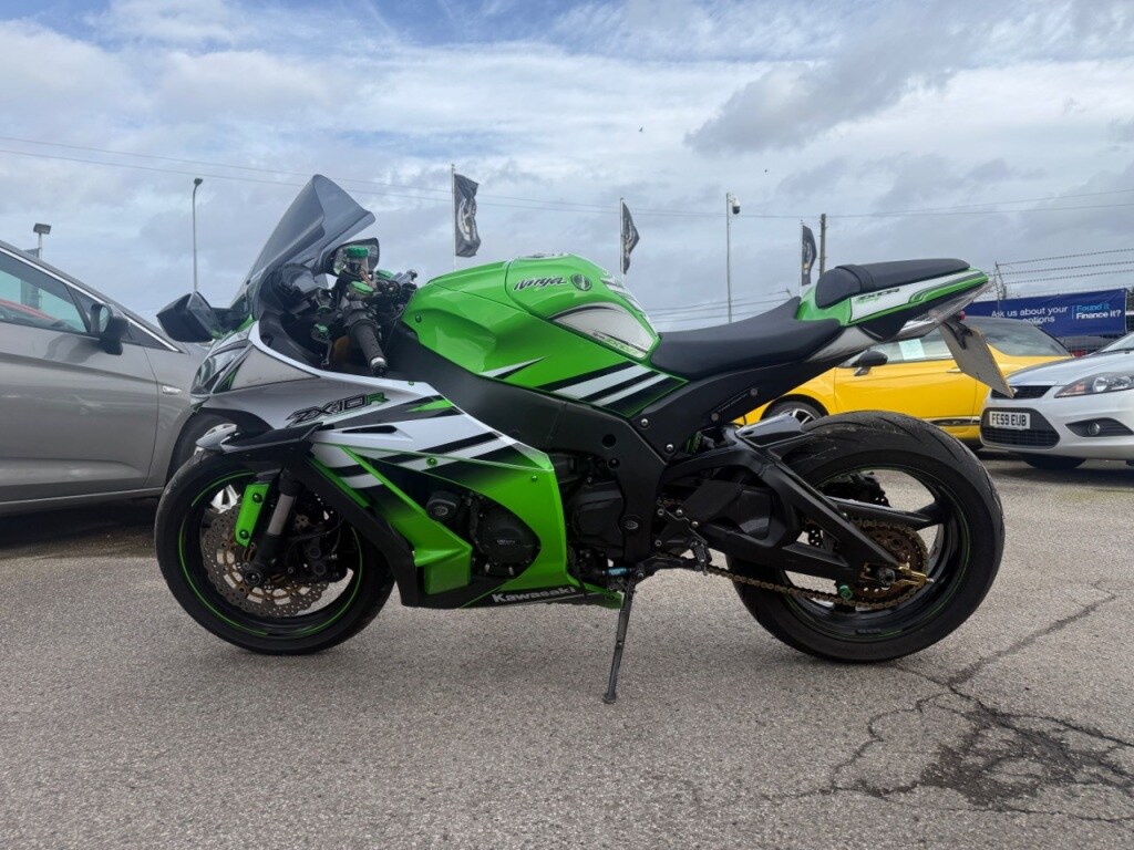 Kawasaki NINJA ZX 10