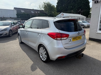 Used Kia Carens 2014 for sale - 75380790: Photo