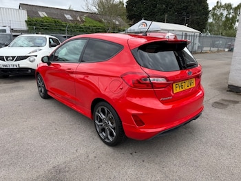 Used Ford Fiesta 2018 for sale - 78500415: Photo
