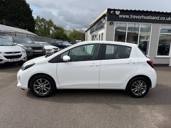 Used Toyota Yaris 2015 for sale - 78780008: Photo