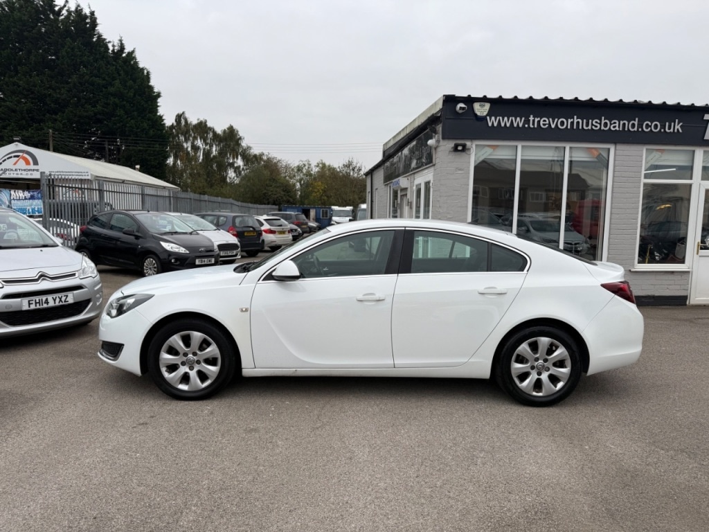 Used Vauxhall Insignia 2015 for sale - 76101293: Photo 2