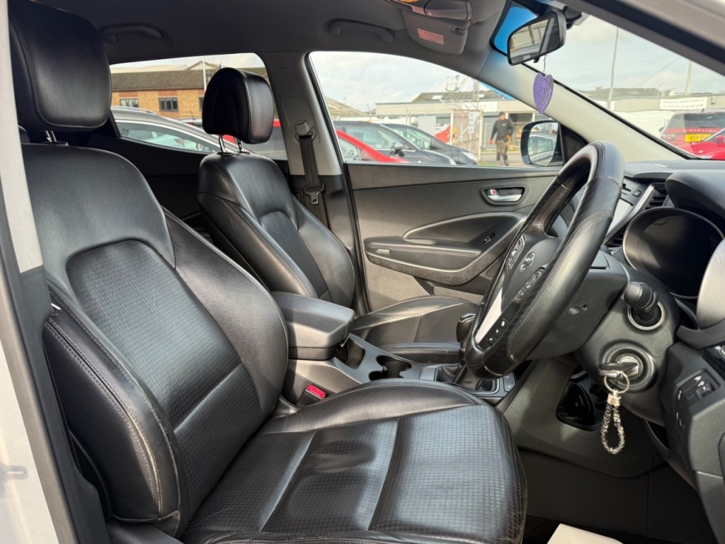 Used Hyundai Santa Fe 2013 for sale - 77493877: Photo 10