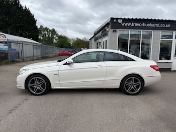 Used Mercedes-Benz E Class 2010 for sale - 78725335: Photo