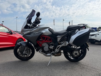 Used MV Agusta Turismo Veloce 2016 for sale - bike-78716519: Photo