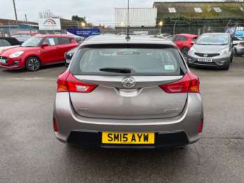 Used Toyota Auris 2015 for sale - 73180136: Photo