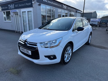 2015 - DS4 DSTYLE NAV PURETECH **£35 ROAD TAX!** 5-Door
