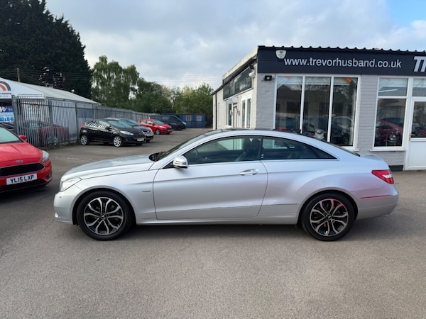 Used Mercedes-Benz E-Class 2010 for sale - 74483023: Photo 2