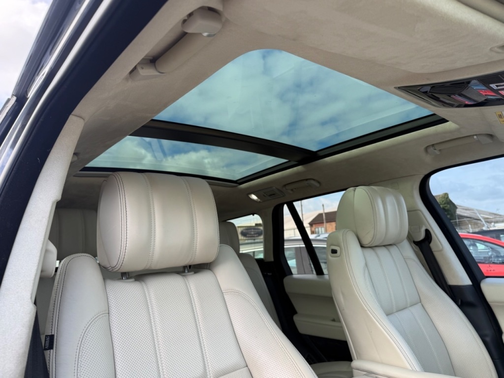 Used Land Rover Range Rover 2018 for sale - 77703341: Photo 11