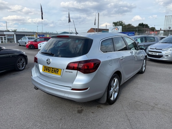 Used Vauxhall Astra 2011 for sale - 75206182: Photo 5