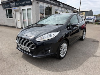 Used Ford Fiesta 2015 for sale - 79017469: Photo