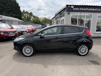 Used Ford Fiesta 2015 for sale - 79017469: Photo