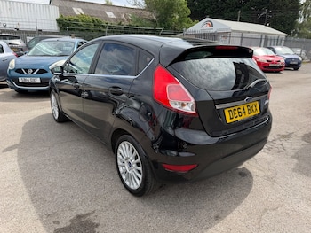 Used Ford Fiesta 2015 for sale - 79017469: Photo