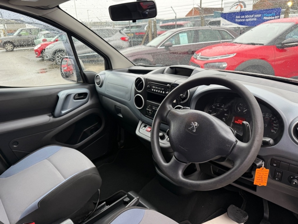 Used Peugeot Partner Tepee 2013 for sale - 76641971: Photo 9