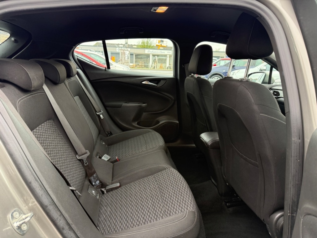 Used Vauxhall Astra 2016 for sale - 76340428: Photo 12