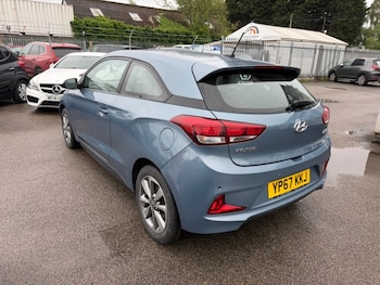 Used Hyundai i20 2017 for sale - 78780004: Photo