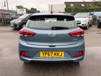Used Hyundai i20 2017 for sale - 78780004: Photo