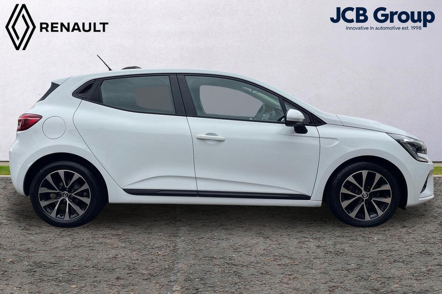 Used Renault Clio 2022 for sale - 76674716: Photo 4