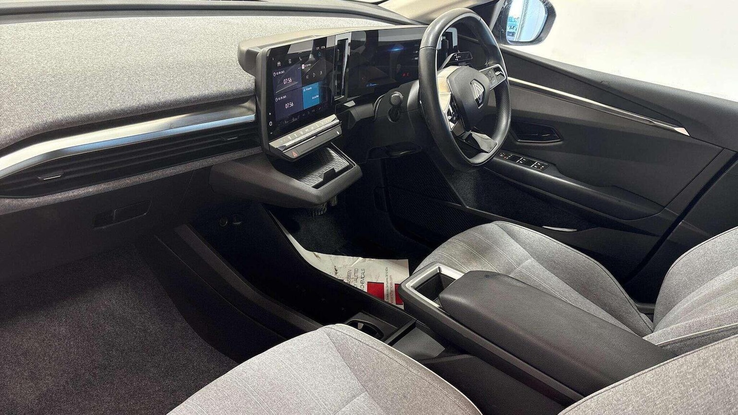 Used Renault Megane E Tech 2023 for sale - 76675891: Photo 10