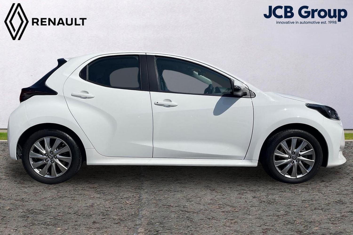 Used Toyota Yaris 2023 for sale - 76676476: Photo 4