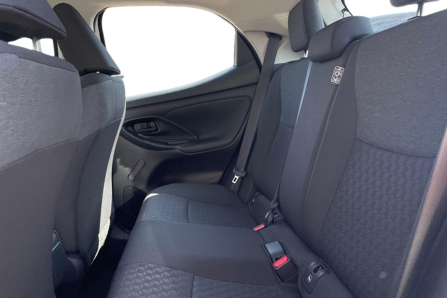 Used Toyota Yaris 2023 for sale - 76676476: Photo 9