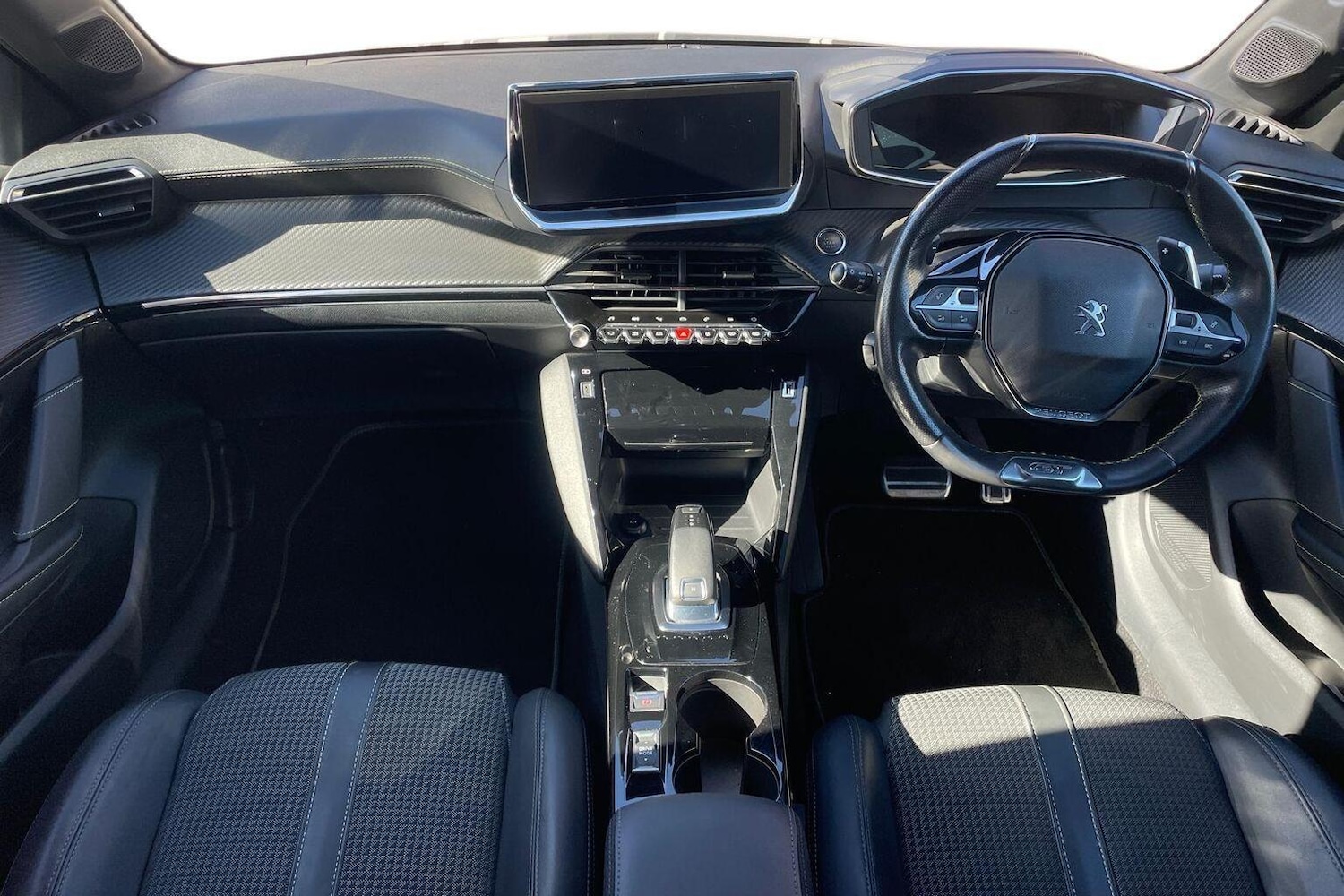 Used Peugeot 208 2020 for sale - 76681138: Photo 11