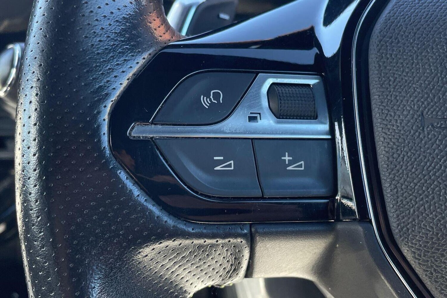 Used Peugeot 208 2020 for sale - 76681138: Photo 17