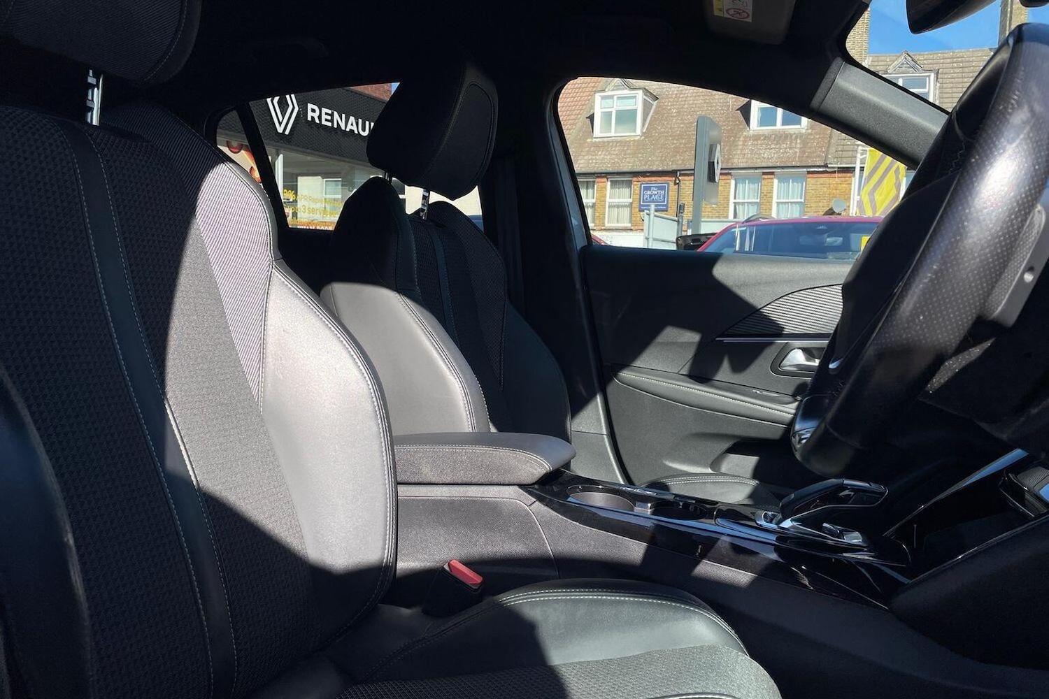 Used Peugeot 208 2020 for sale - 76681138: Photo 20