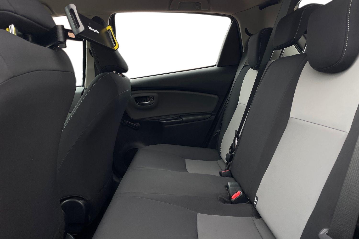 Used Toyota Yaris 2018 for sale - 77600001: Photo 11