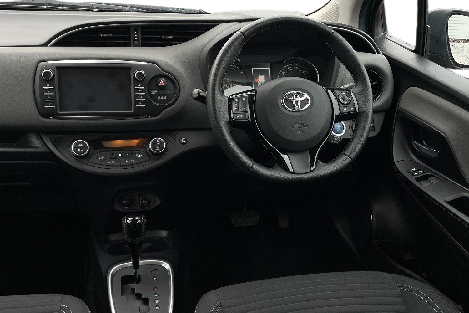 Used Toyota Yaris 2018 for sale - 77600001: Photo 14