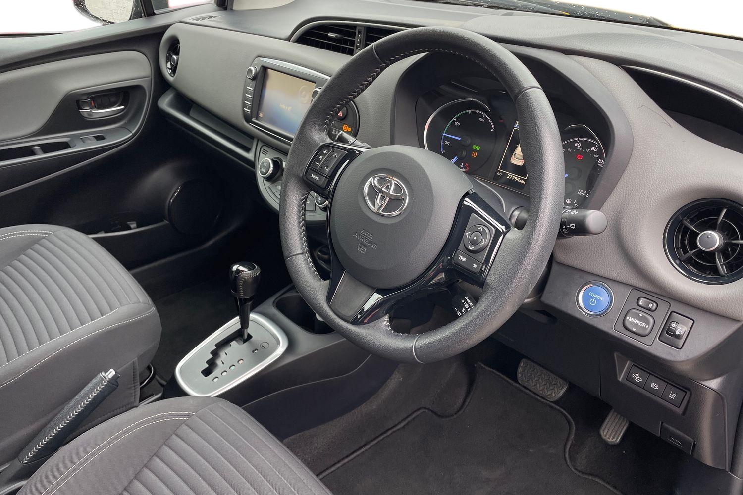 Used Toyota Yaris 2018 for sale - 77600001: Photo 7